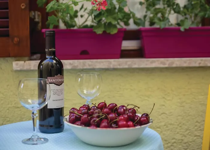 Lovely Apartment In Crikvenica With Kitchen