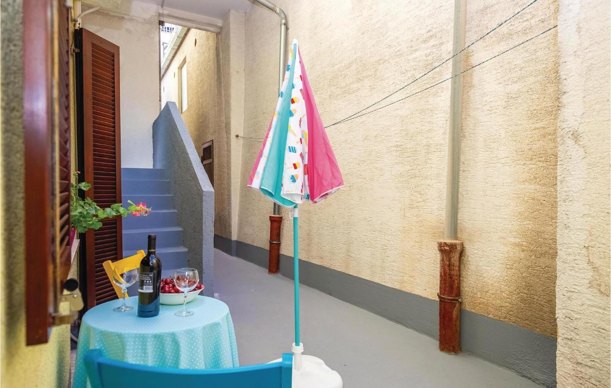 Apartment Lovely In With Kitchen
